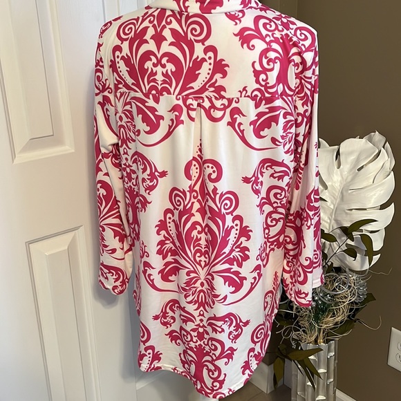 Beautiful Pink Tunic- Size Medium - Picture 4 of 4